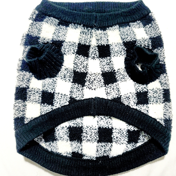 Old Navy Dog Sweater Black & White Buffalo Checkered Plaid Size M/L - Picture 2 of 3